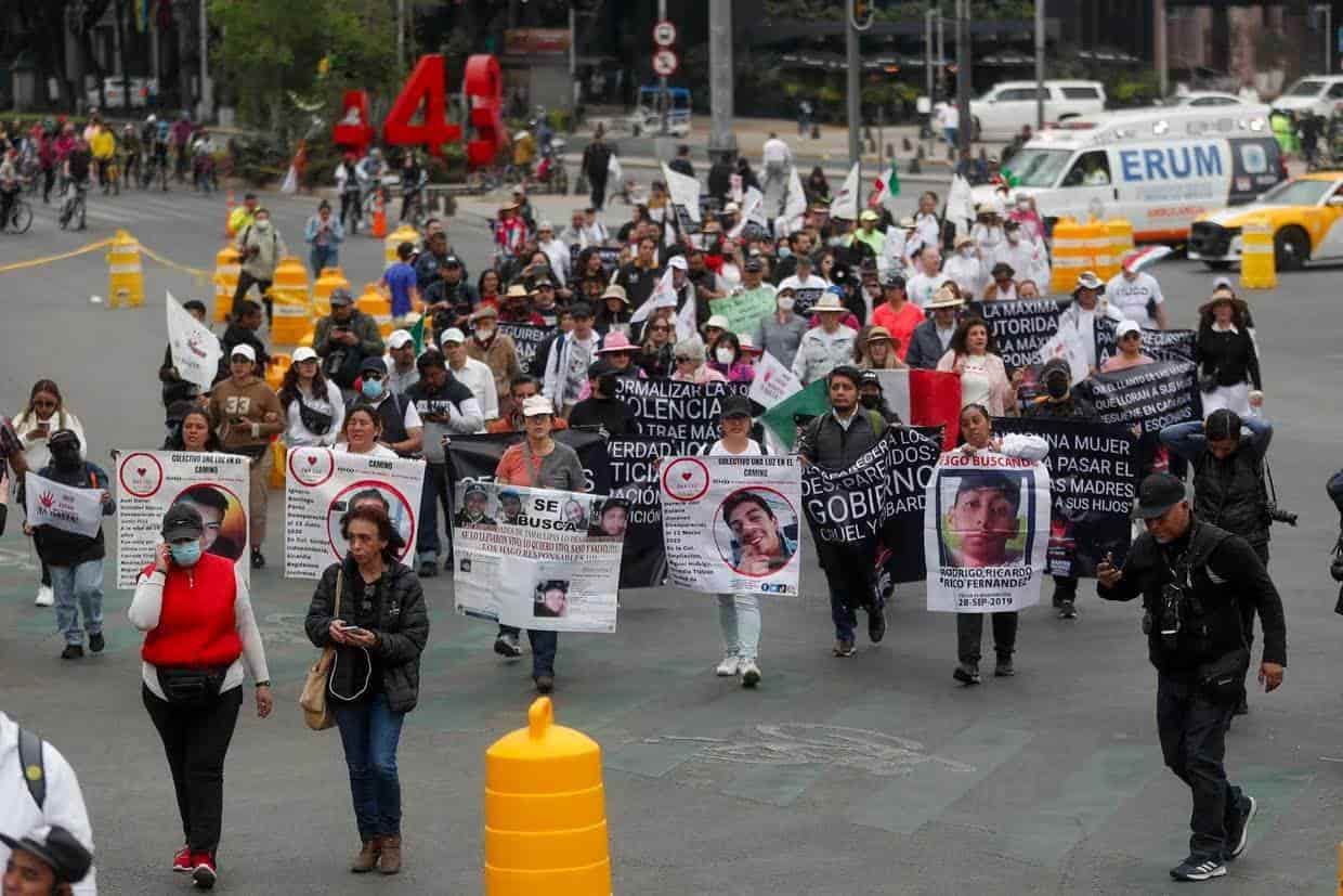 Familiares de desaparecidos exigen a AMLO cifras reales y acciones concretas