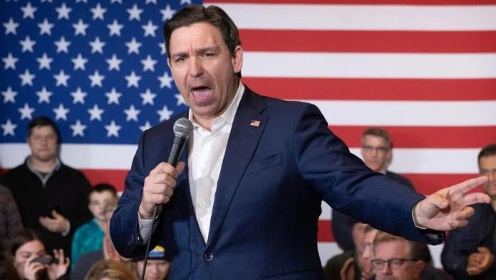 Ron DeSantis se baja de las primarias republicanas en favor de Donald Trump