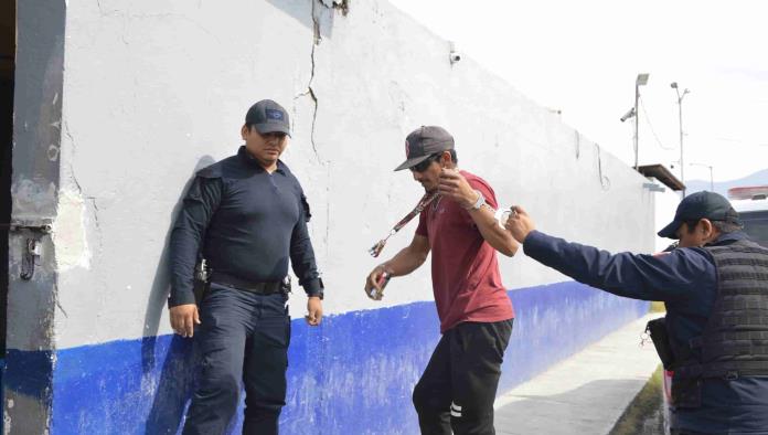 Los hallan drogándose en calles de la FSTSE