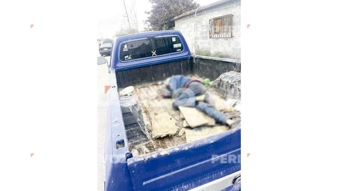 Muere por cirrosis en caja de camioneta 