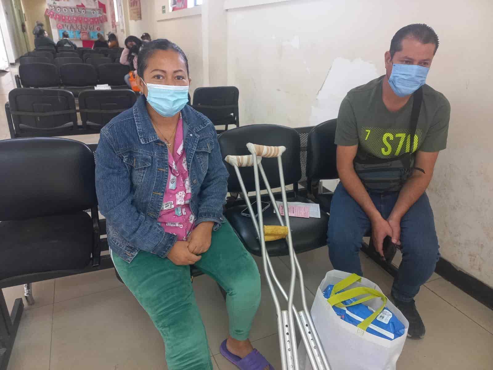 Hoy será sometida a una cirugía de reposición de injertos óseos por parte del médico Norberto Naal Mendoza.