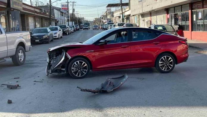 Se vuela rojo y lo chocan