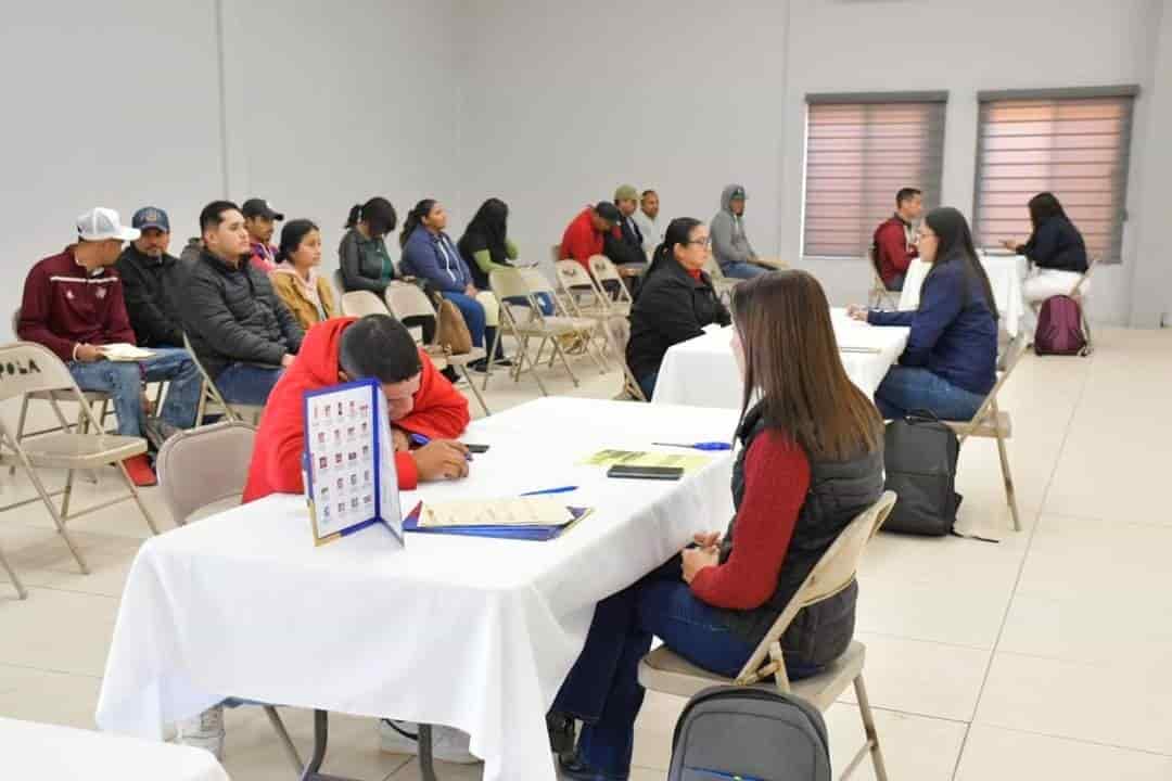 ¡AQUÍ HAY CHAMBA! Todo un éxito la jornada del empleo en Nava