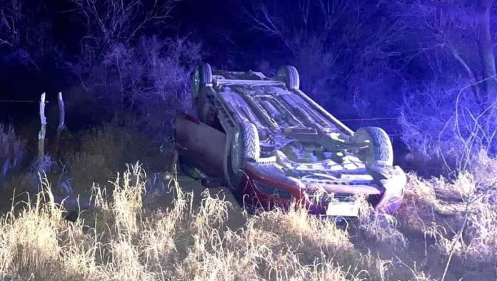 Vuelca en carretera Múzquiz-Rosita