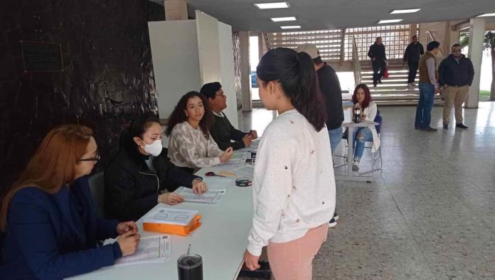 Logró Pimentel el 69% de aprobación