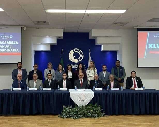 La Mesa Directiva se comprometió a trabajar por los socios, mejores proyectos y captación de más empresas a la región.
