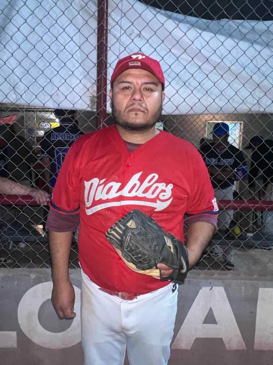 Blue Jays iguala serie con Plebes