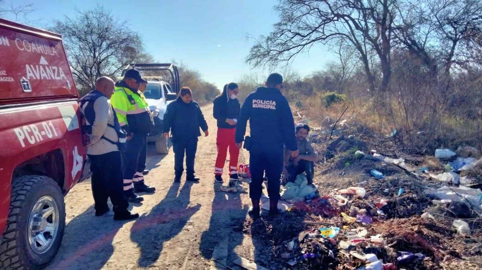 Auxilian a discapacitado; lo encuentran en callejón