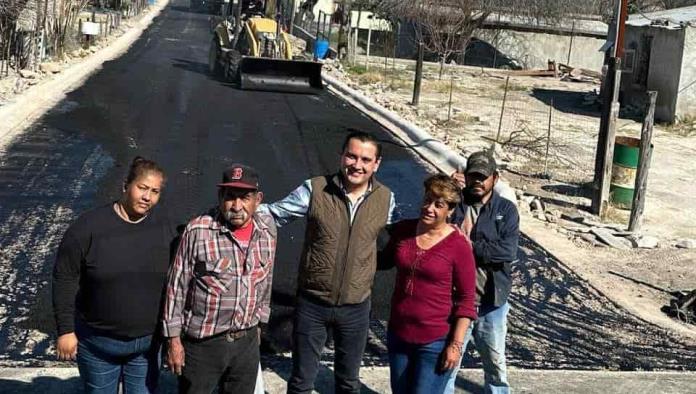 Pavimentan la Guerrero, Sinaloa y Calle Nueva en Allende 