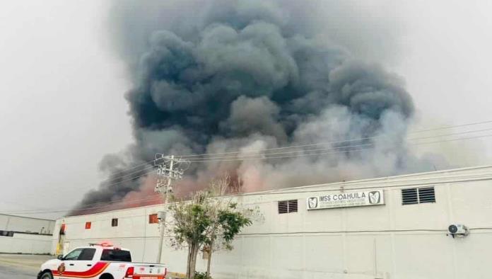 Fue provocado  incendio en bodega del IMSS