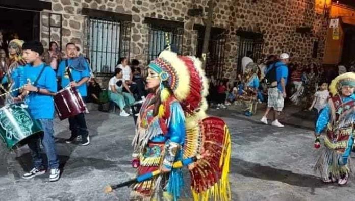 Van matlachines a festival de danzas