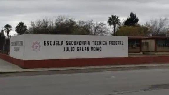 Lesionan a dos estudiantes en riña