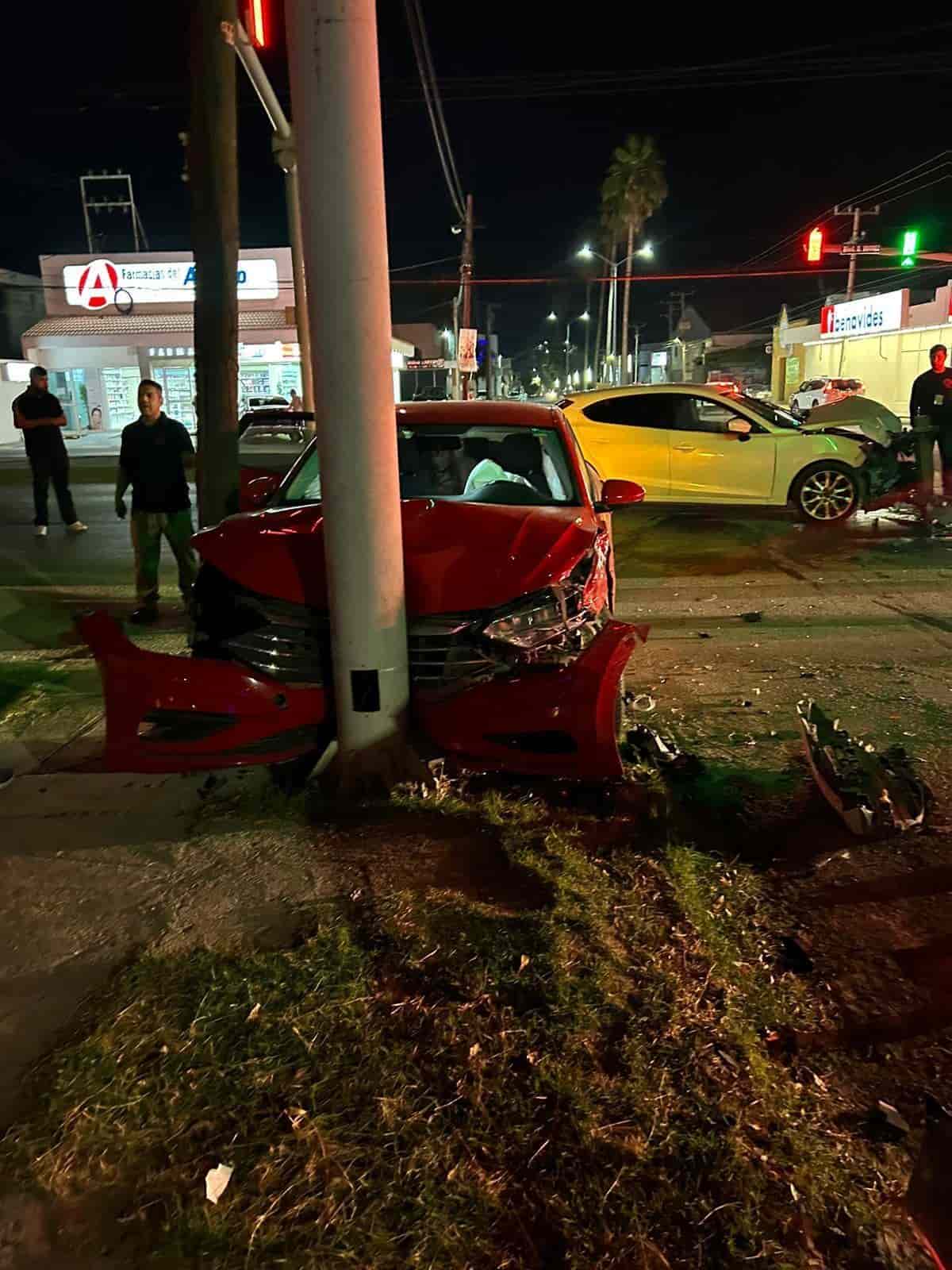 Choque en el Juárez deja dos lesionadas