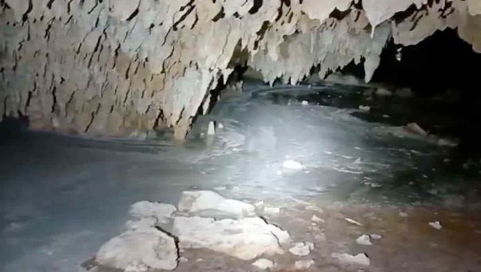Capturan en video rio de cemento en grutas cercanas al Tren Maya