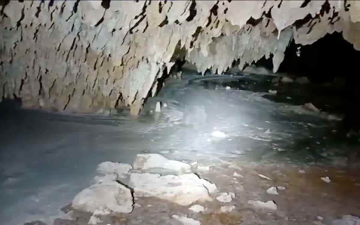 Capturan en video rio de cemento en grutas cercanas al Tren Maya