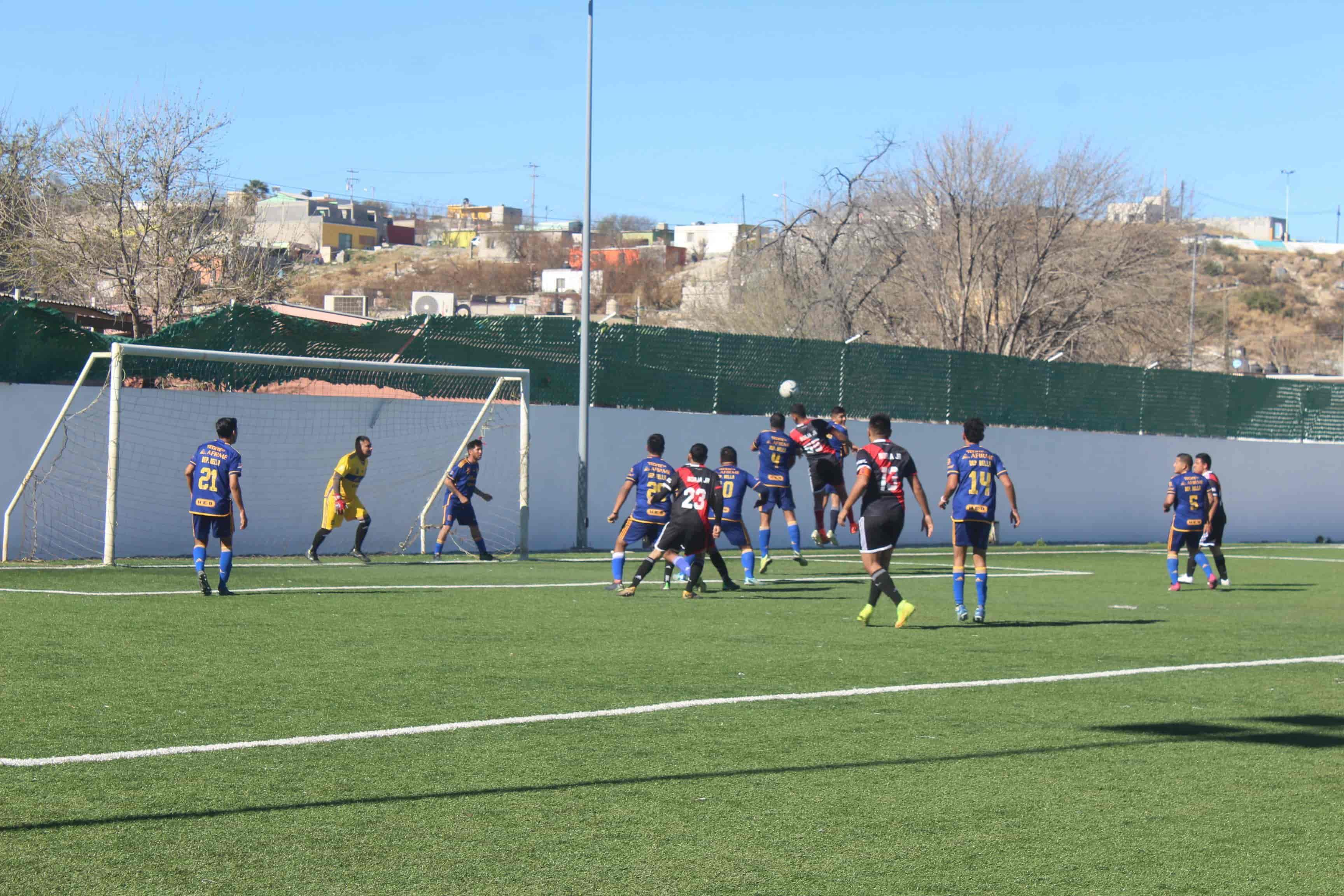 Real Pericos, quitó invicto a Megaz Mart