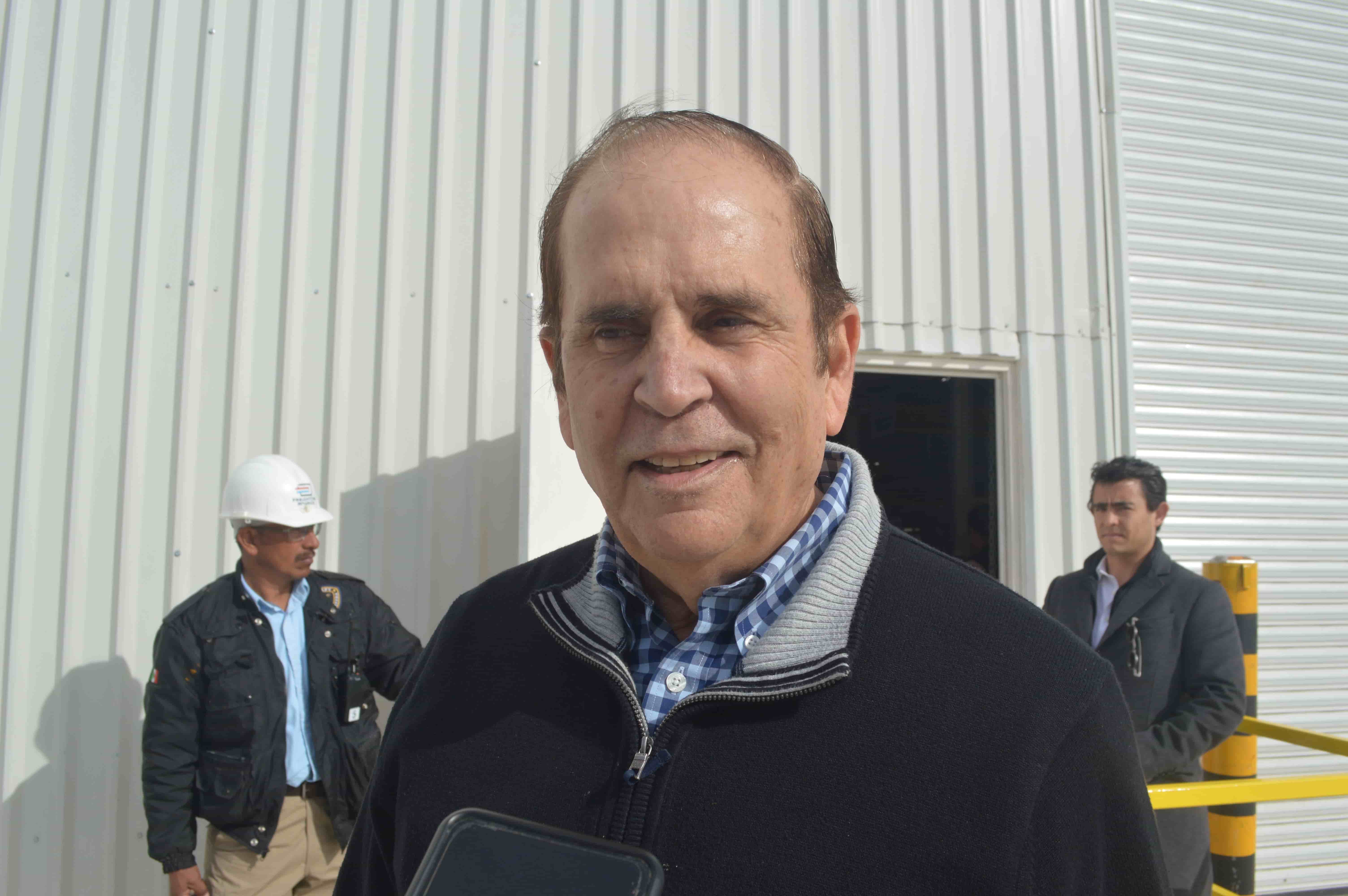 “Hay que tener paciencia, regresaremos en dos semanas más con buenas noticias”, externó el Secretario de Economía, Claudio Bress.