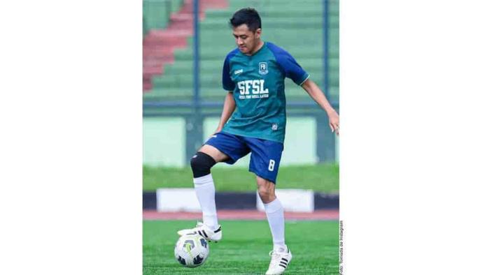 Muere futbolista en Indonesia tras impacto de un rayo 