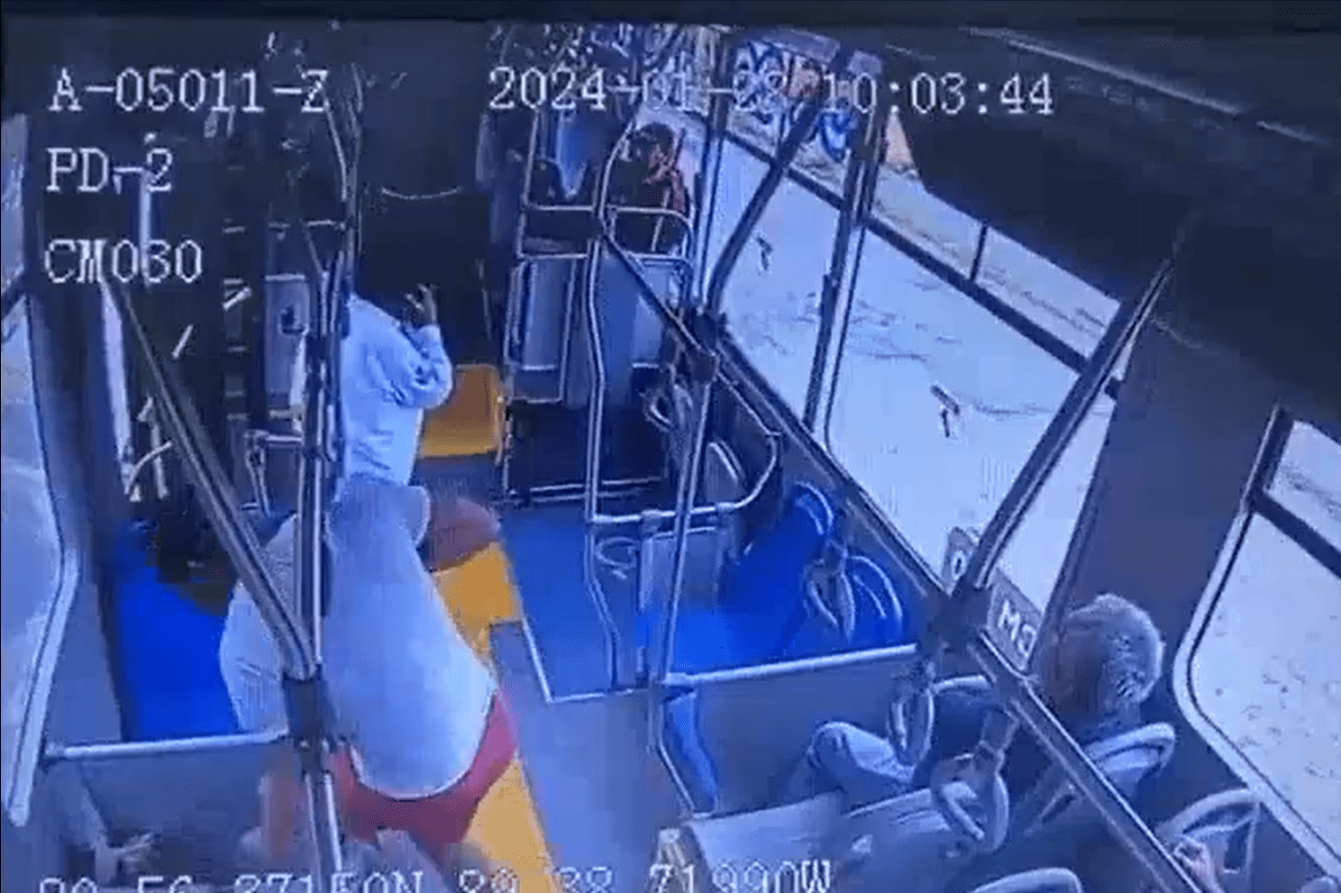 Chofer de bus fallece intentando detener a un abusador