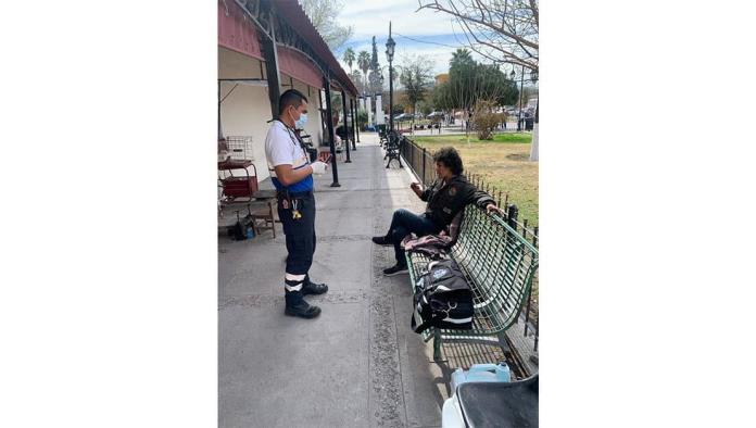 Ayudan a Karla por infección de piojos