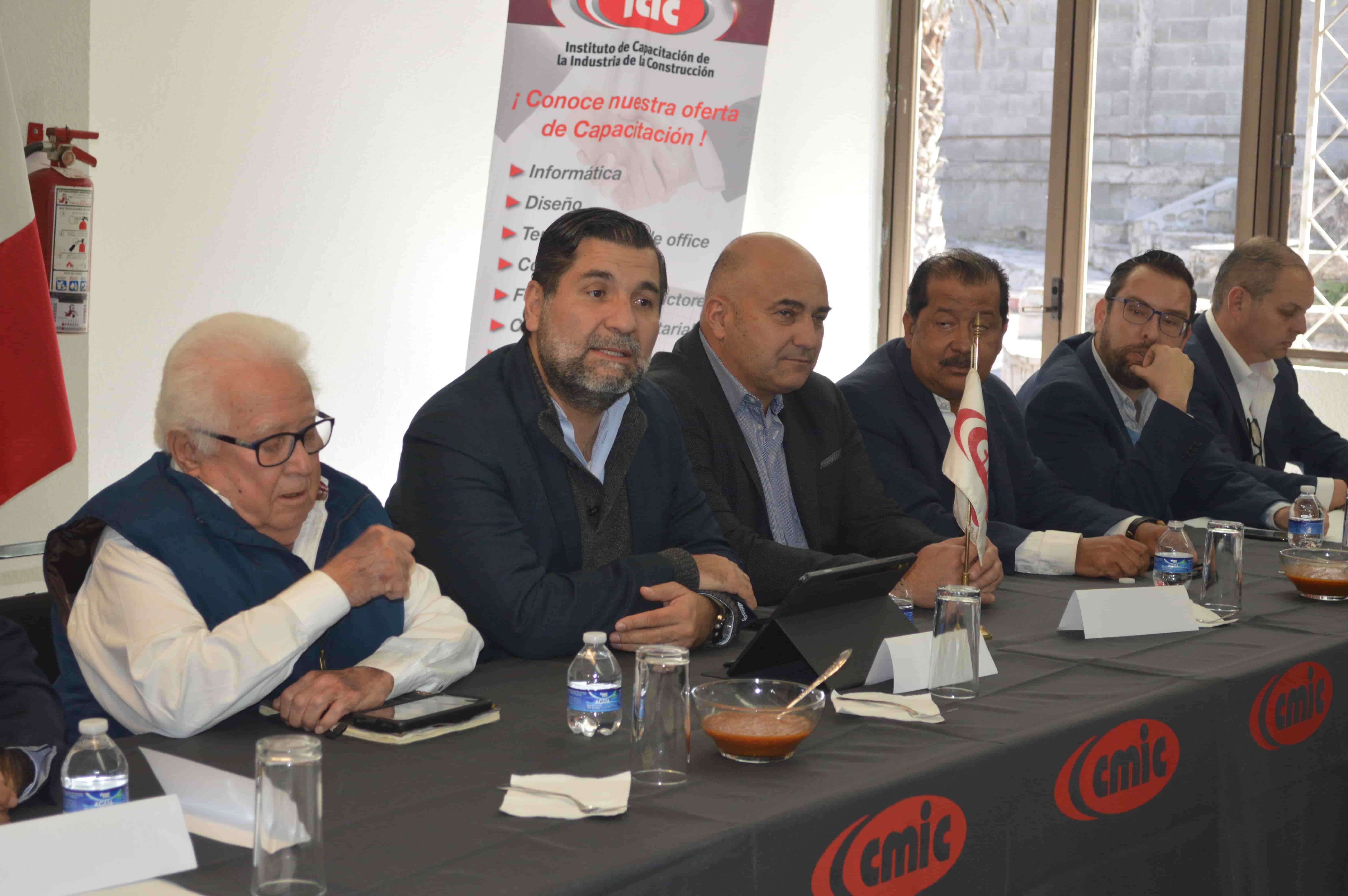 Decayó obra 2% a nivel nacional