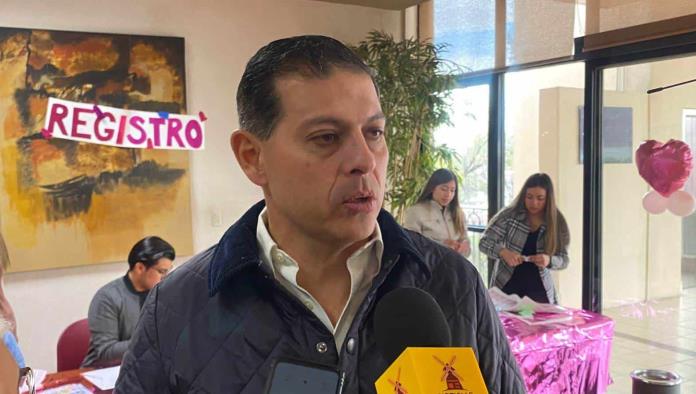 Reducen 30% sueldos en  la UA de C