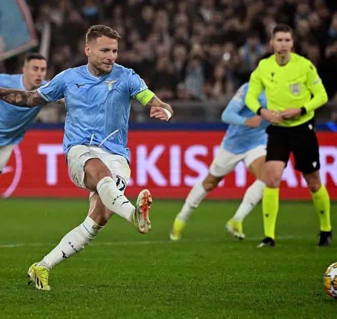 Lazio sorprendió venciendo al Bayern Múnich en Roma.