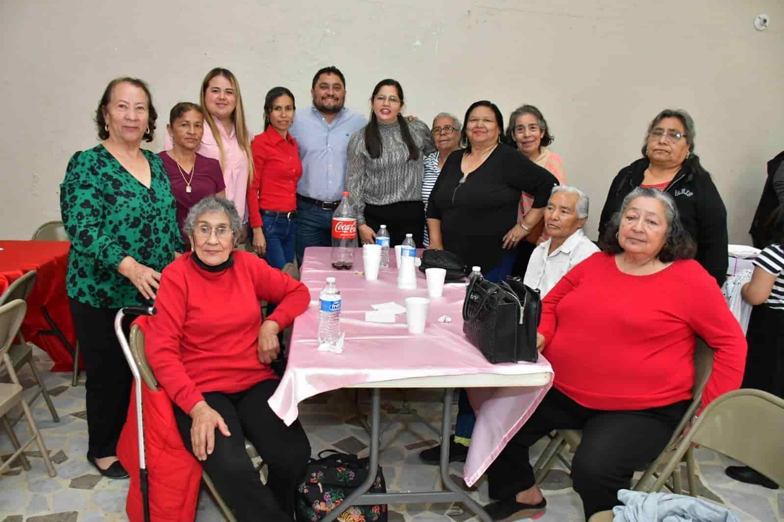¡BONITO AMOR! Realizan festejos de San Valentín en el DIF de Nava