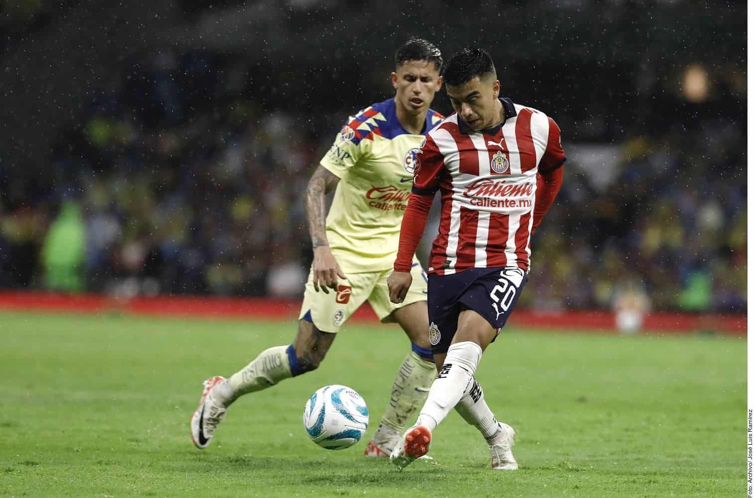 Chivas y América tendrán mucho en juego durante el mes de marzo.