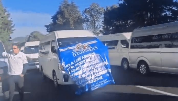 Inician huelga de transportistas; AMLO asegura que huelga por asuntos políticos