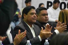 Firma Beto Villarreal pacto por Coahuila