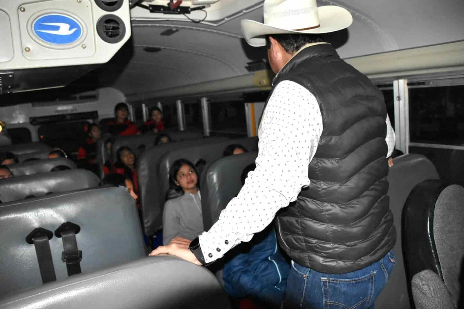 Realizan escuelas encuentro deportivo