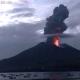 Captan erupción del volcán Sakurajima de Japón