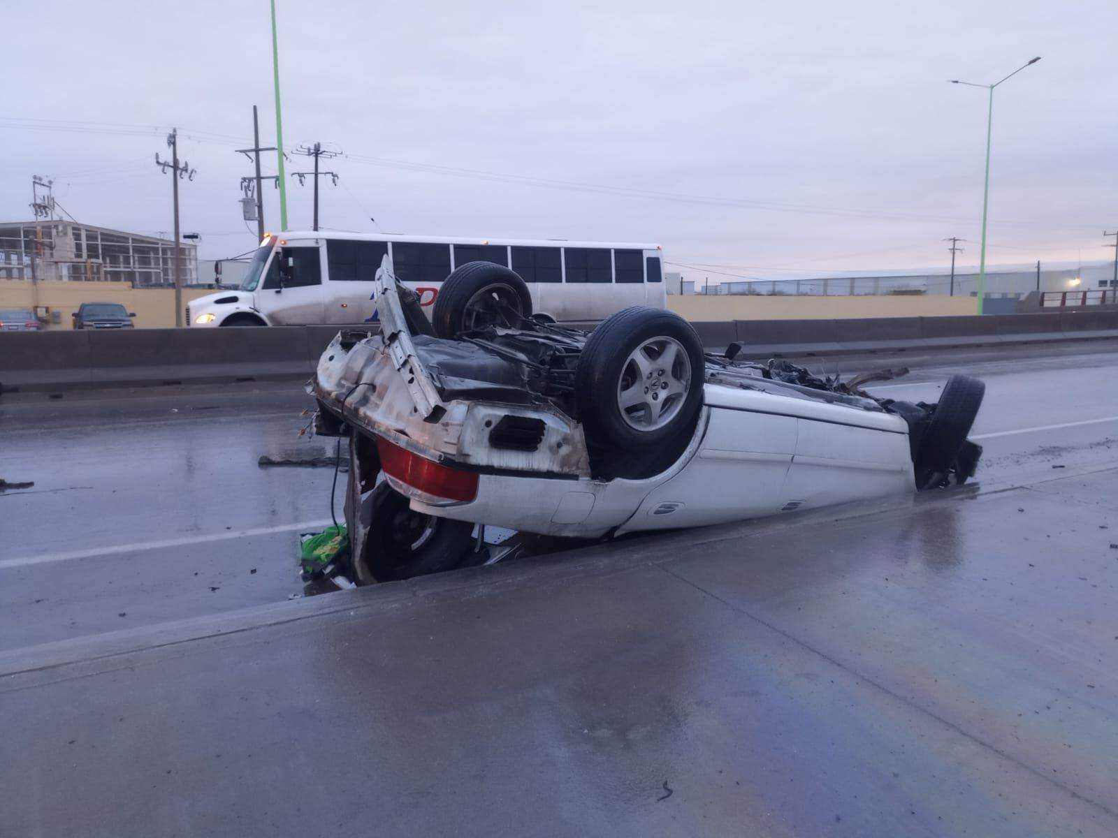 Miembro del 105 Batallón sufre fuerte accidente vial en el libramiento