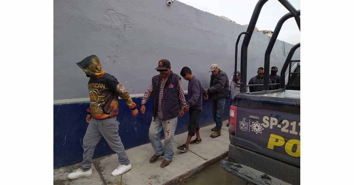 Los Agentes de la Policía Municipal, procedieron con la detención de los malandros.