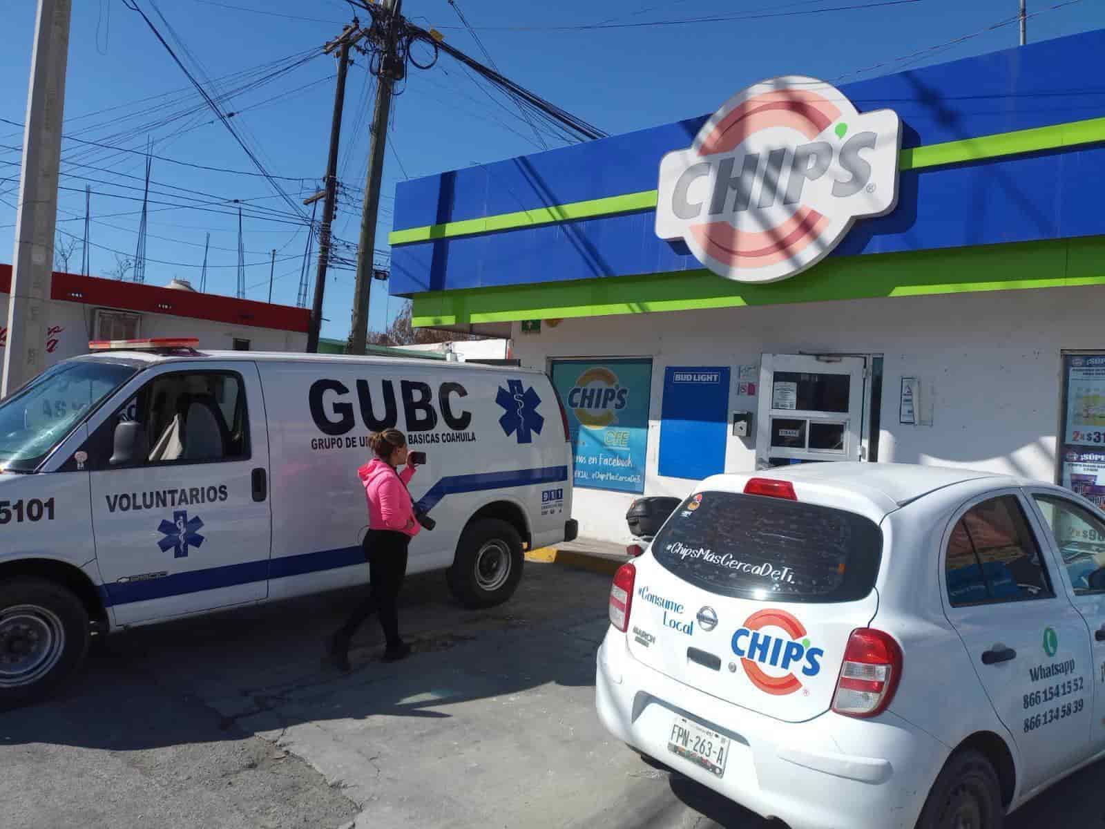 Sujetos encapuchados asaltan tienda en la Zona Centro; Se llevan seis mil pesos