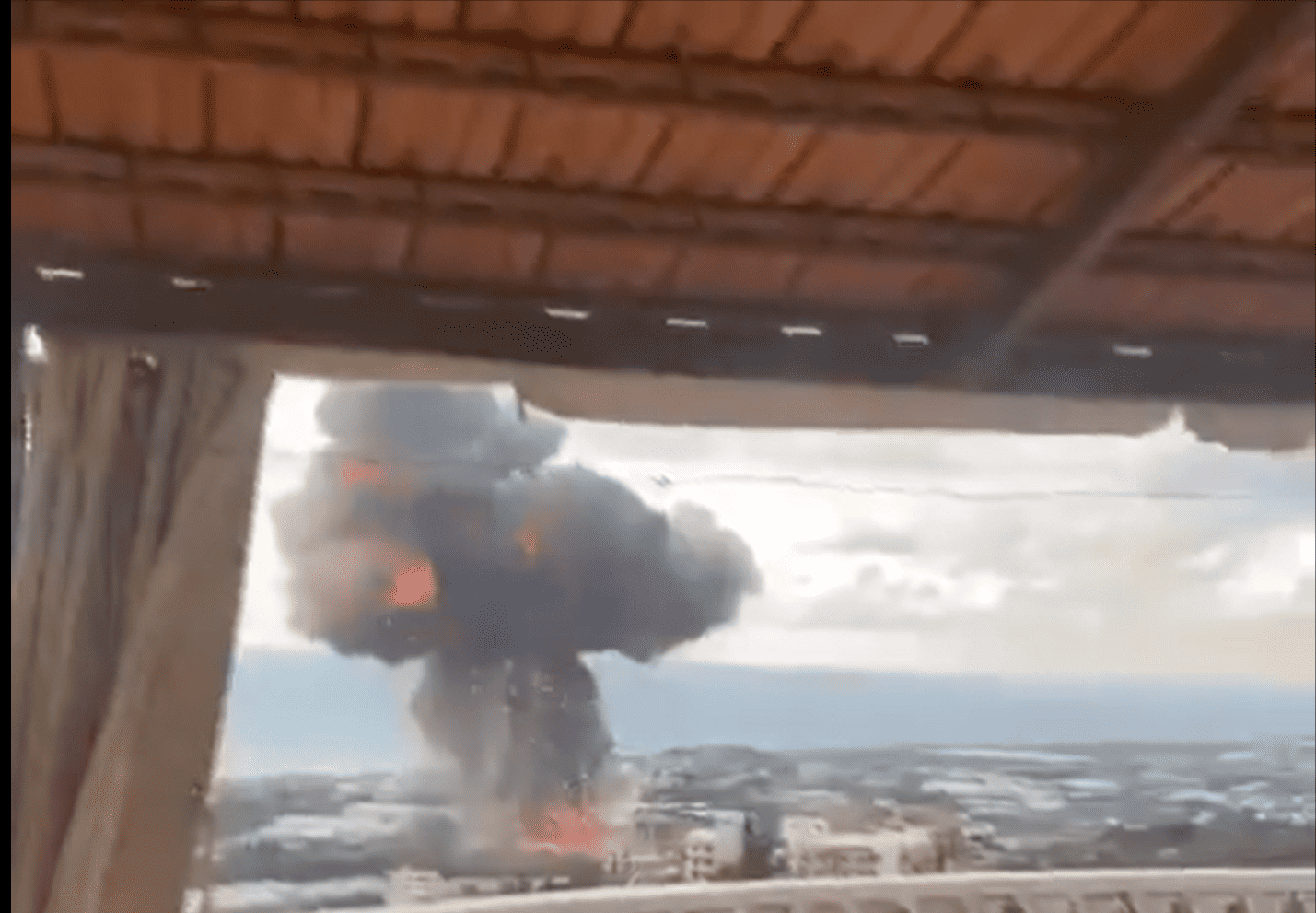 Aviones israelíes atacan ciudad en el Líbano