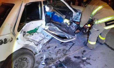 Muere taxista en fuerte accidente