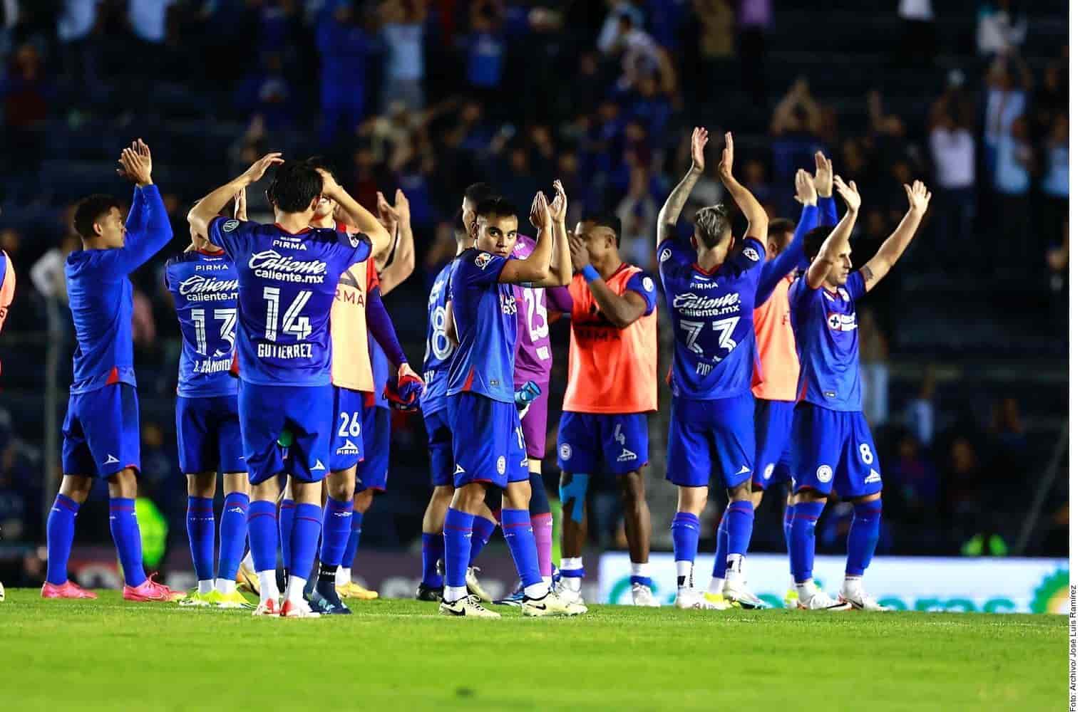Cruz Azul marcha como líder del Clausura 2024 luego de siete jornadas, suma 1 punto más que Pumas.