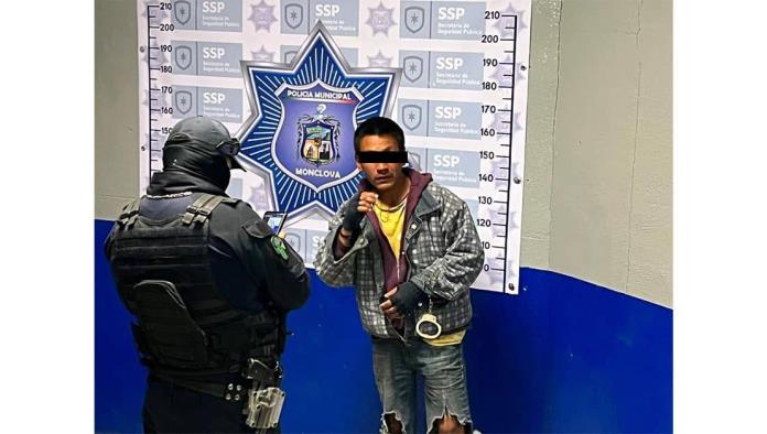 Agrede a guardias del IMSS