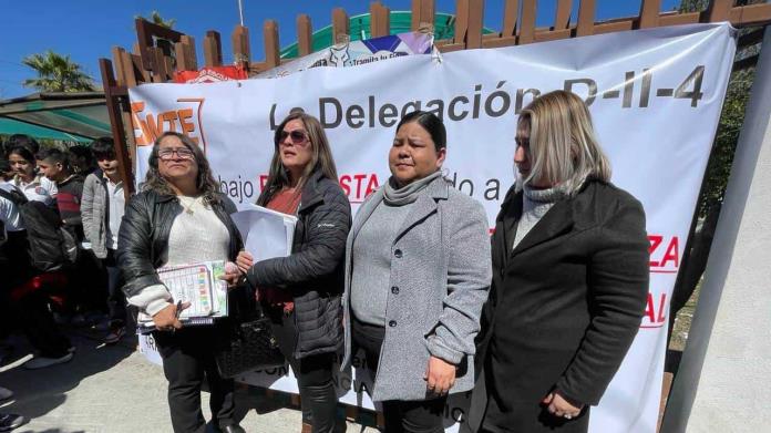 Atienden protesta en Secundaria Juan Gil