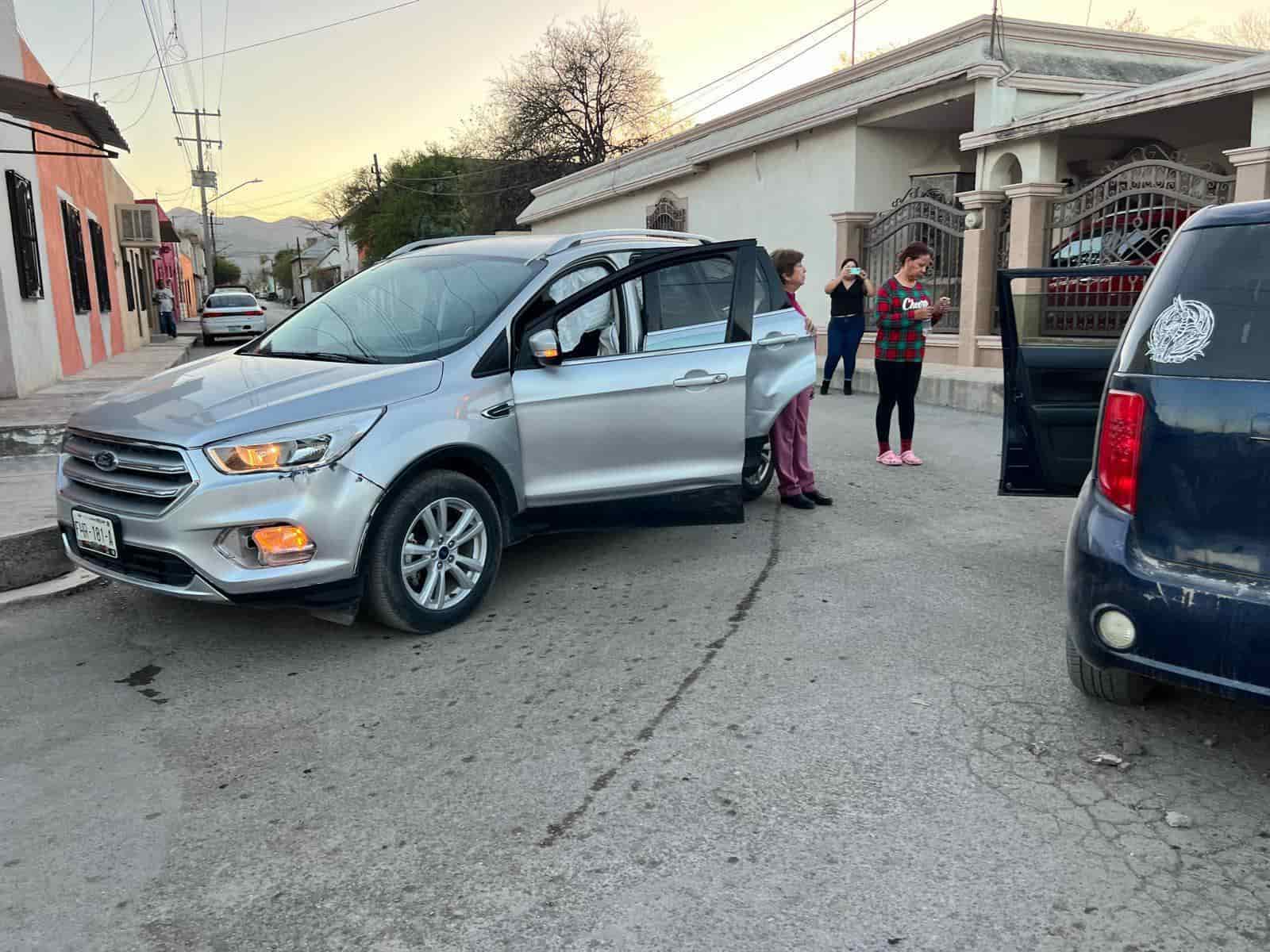 Provoca abuelita accidente