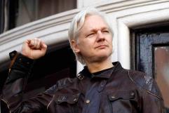 AMLO insiste en trasladar a México estatua de la libertad por el caso Assange