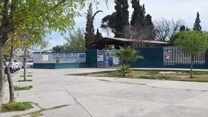 Separan del cargo a presunto maestro acosador de la secundaria #2