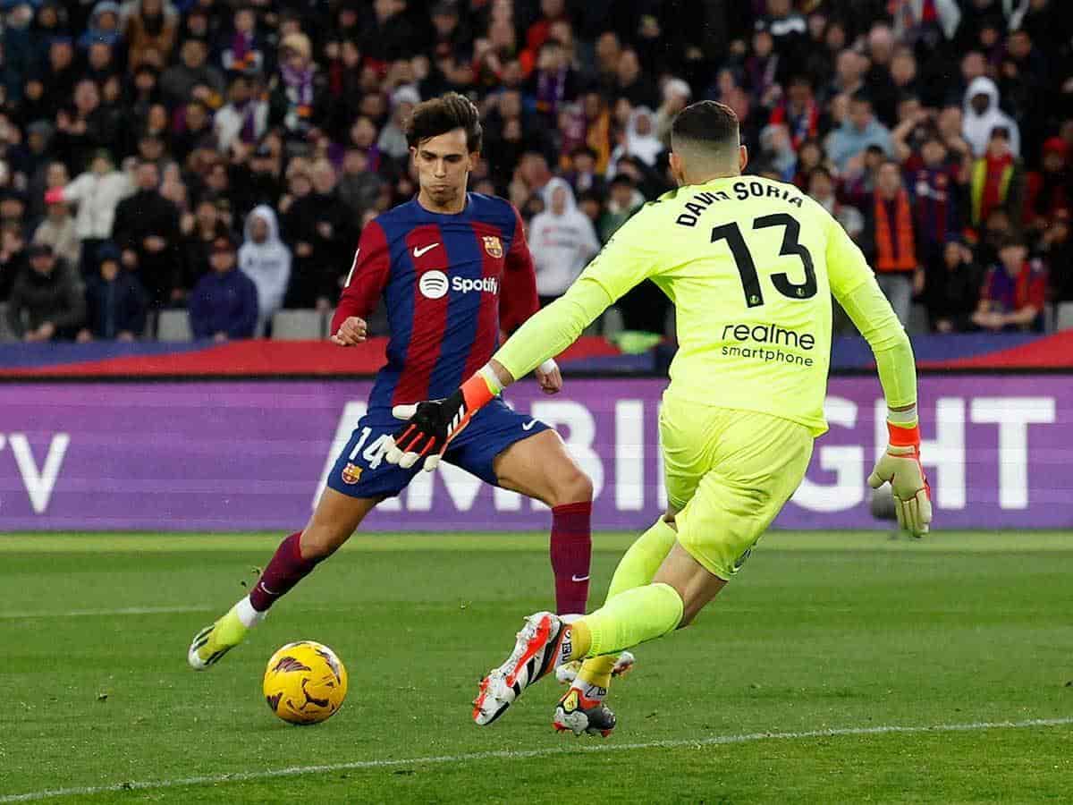 El Barcelona recupera el pulso; golea al Getafe.