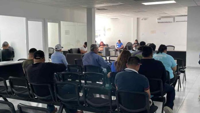 Acuden obreros a las oficinas de conciliación