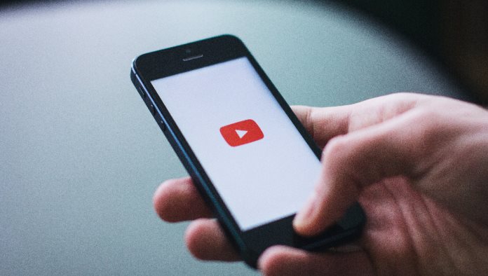 AMLO explota contra Youtube por borrar su mañanera