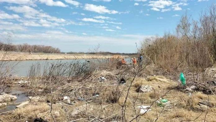 Localizan cuerpo de mujer sin vida en aguas del río Bravo