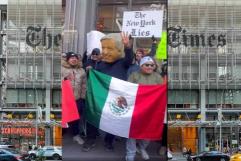 Simpatizantes de AMLO van al NYT y protestan afuera de las oficinas