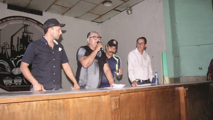 Acusan a Leija de ‘sofocar’ reclamos en apoyo a Ancira Acusan a Leija de ‘sofocar’ reclamos en apoyo a Ancira